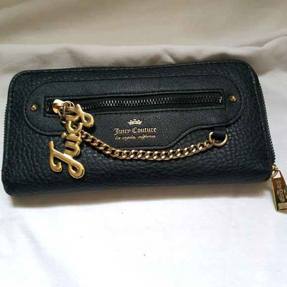 Juicy Couture Handbags - Juicy couture wallet